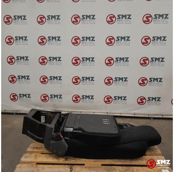 Mercedes-Benz Occ bijrijdersstoel rechts Mercedes - Кабина и интерьер для Грузовиков: фото 2 Mercedes-Benz Occ bijrijdersstoel rechts Mercedes - Кабина и интерьер для Грузовиков: фото 2