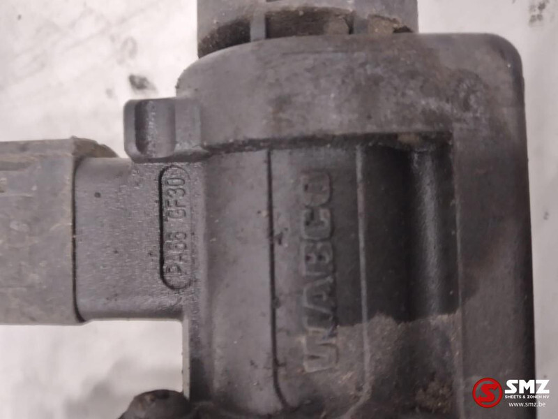 Mercedes-Benz Occ pneumatische klep 3/2 Mercedes Actros MP4 A000 - Блок управления для Грузовиков: фото 3 Mercedes-Benz Occ pneumatische klep 3/2 Mercedes Actros MP4 A000 - Блок управления для Грузовиков: фото 3