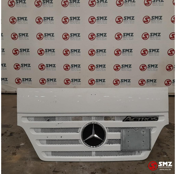 Mercedes-Benz Occ radiatorgrille Mercedes - Решётка радиатора для Грузовиков: фото 1 Mercedes-Benz Occ radiatorgrille Mercedes - Решётка радиатора для Грузовиков: фото 1