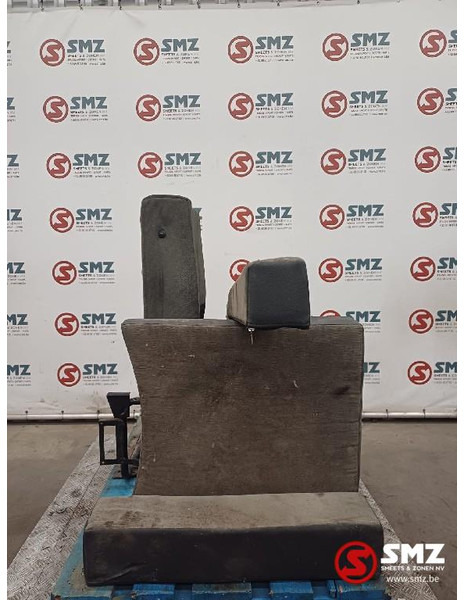 Renault Occ extra zitting Renault - Кабина и интерьер для Грузовиков: фото 2 Renault Occ extra zitting Renault - Кабина и интерьер для Грузовиков: фото 2