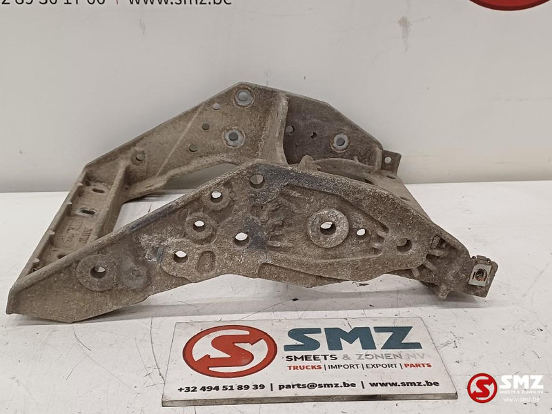 Renault Occ opstapbeugel L/R Renault - Кабина и интерьер для Грузовиков: фото 3 Renault Occ opstapbeugel L/R Renault - Кабина и интерьер для Грузовиков: фото 3