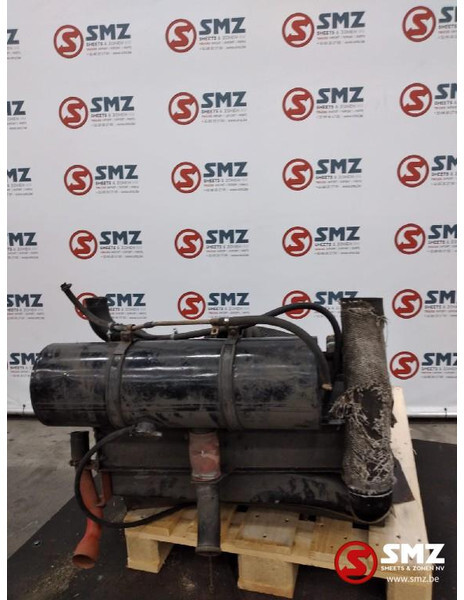 Renault Occ radiator + expansievat Renault 87cm hoog x 70 - Радиатор для Грузовиков: фото 3 Renault Occ radiator + expansievat Renault 87cm hoog x 70 - Радиатор для Грузовиков: фото 3