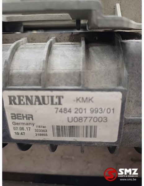 Renault Occ radiator + intercooler Renault - Радиатор для Грузовиков: фото 3 Renault Occ radiator + intercooler Renault - Радиатор для Грузовиков: фото 3
