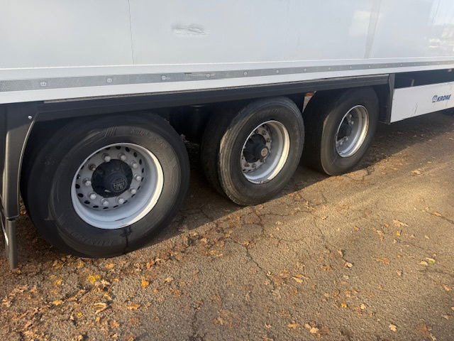 Полуприцеп-рефрижератор Krone Vector 1950: фото 6