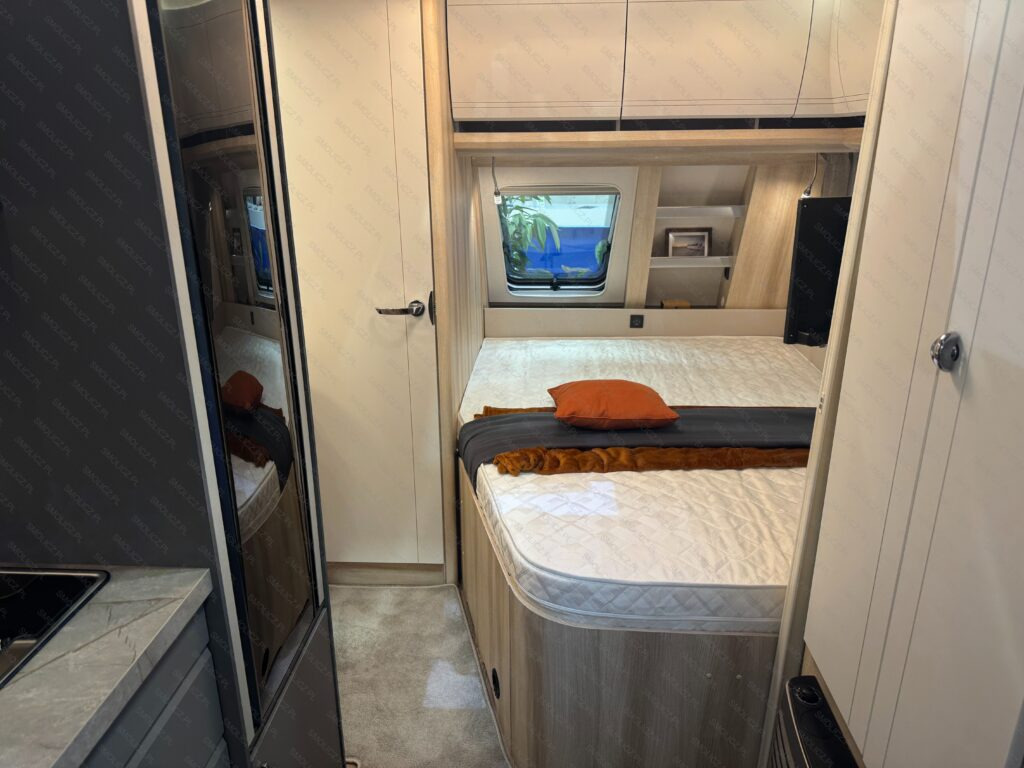 DE LUXE 460 UFe - Прицеп дача: фото 3 DE LUXE 460 UFe - Прицеп дача: фото 3