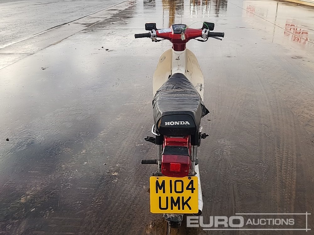 1995 Honda Cub 90 Moped (Category C Insurance Loss) (Mileage Cannot be Verified) - Мотоцикл: фото 4 1995 Honda Cub 90 Moped (Category C Insurance Loss) (Mileage Cannot be Verified) - Мотоцикл: фото 4