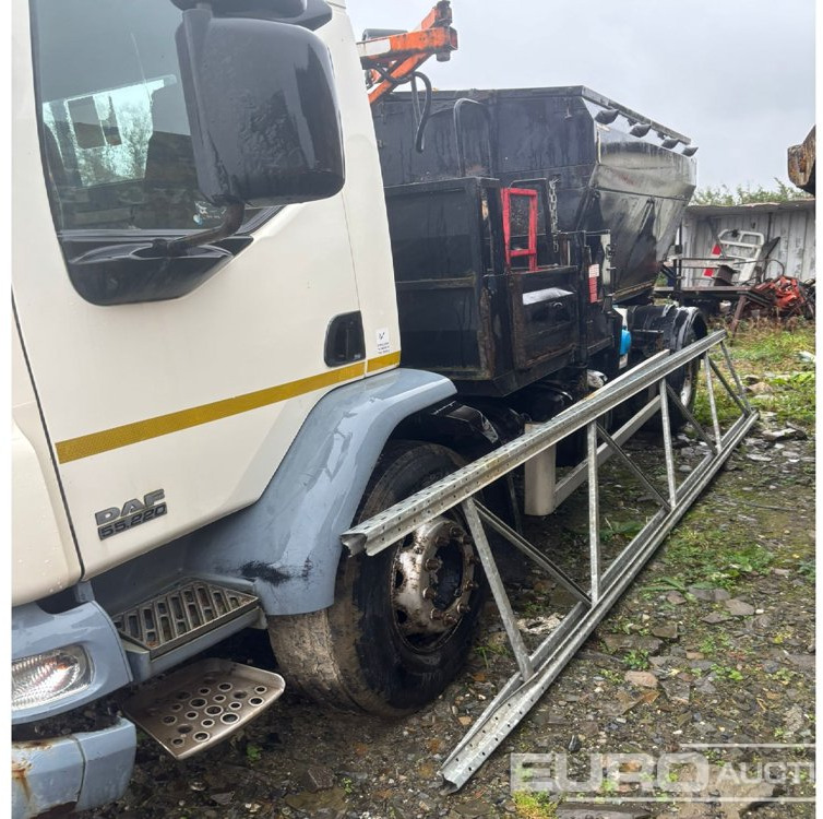 2011 DAF LF55-220 - Грузовик бортовой/ Платформа: фото 2 2011 DAF LF55-220 - Грузовик бортовой/ Платформа: фото 2