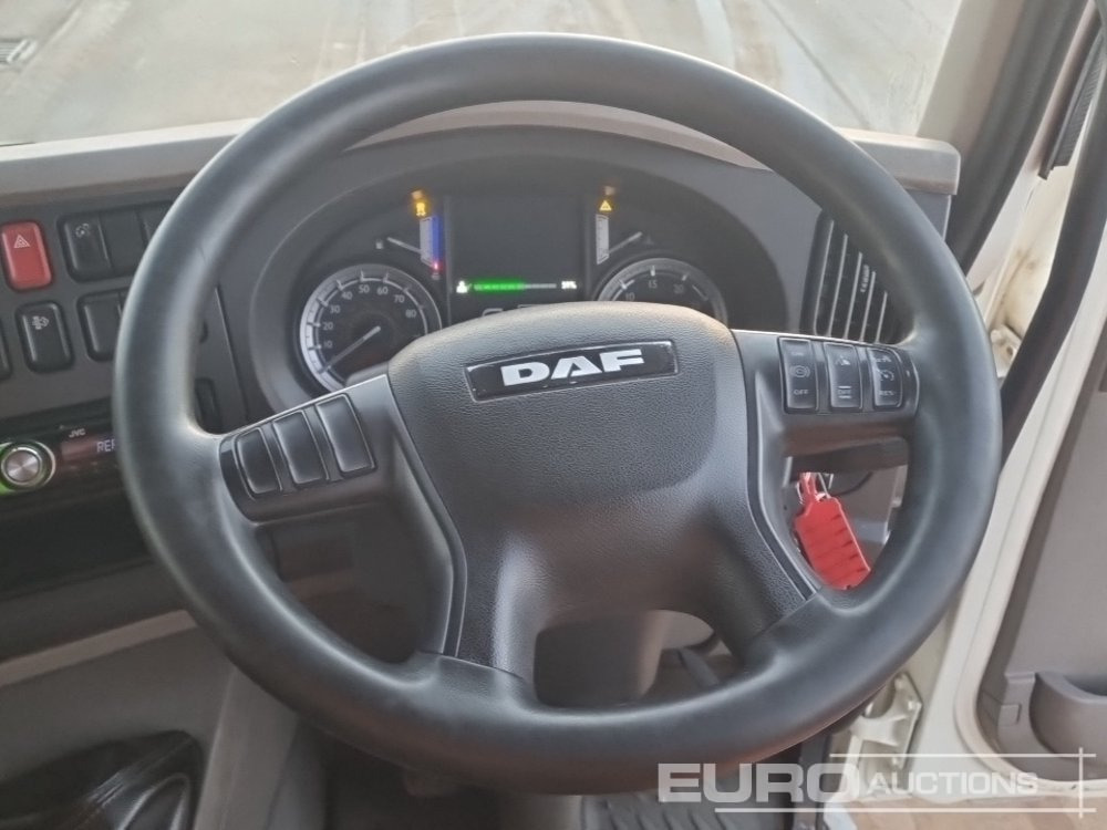Тентованный грузовик 2015 DAF LF150: фото 42
