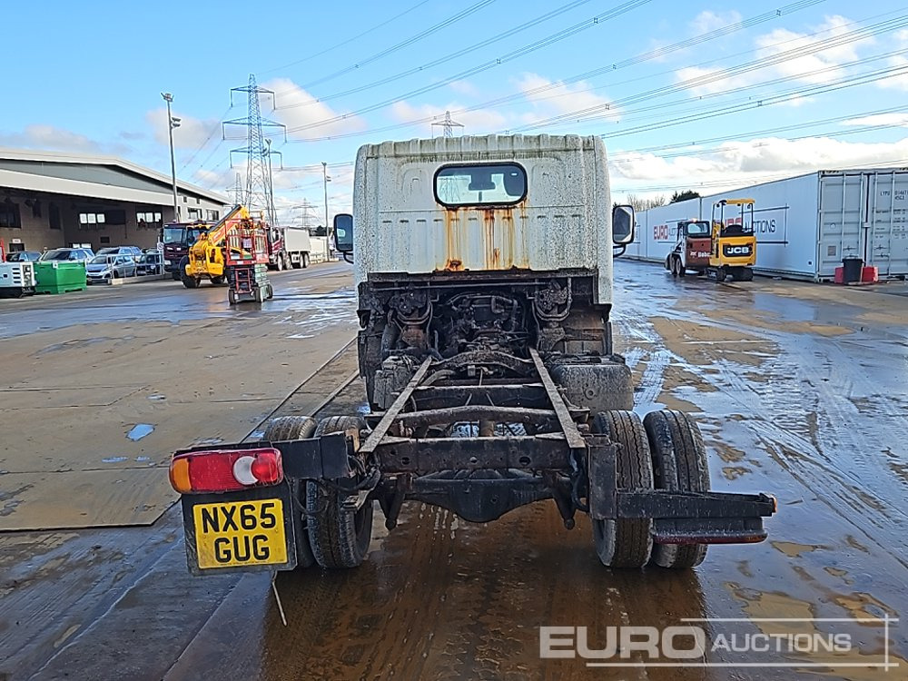 2015 Nissan NT400 - Грузовик-шасси: фото 4 2015 Nissan NT400 - Грузовик-шасси: фото 4