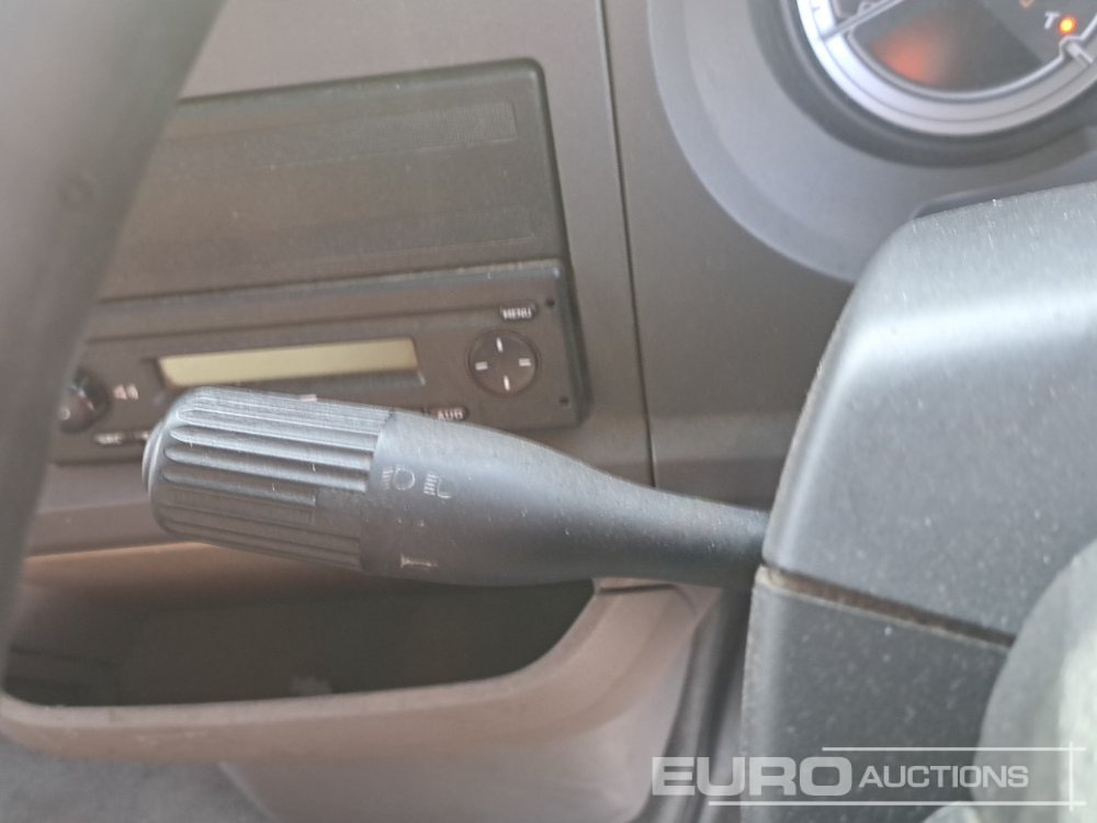 Грузовик с закрытым кузовом 2020 DAF LF180: фото 33