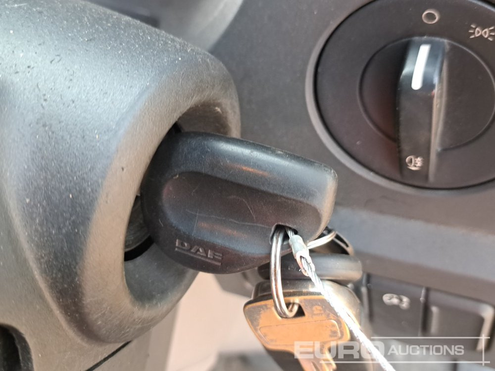 Грузовик с закрытым кузовом 2020 DAF LF180: фото 39