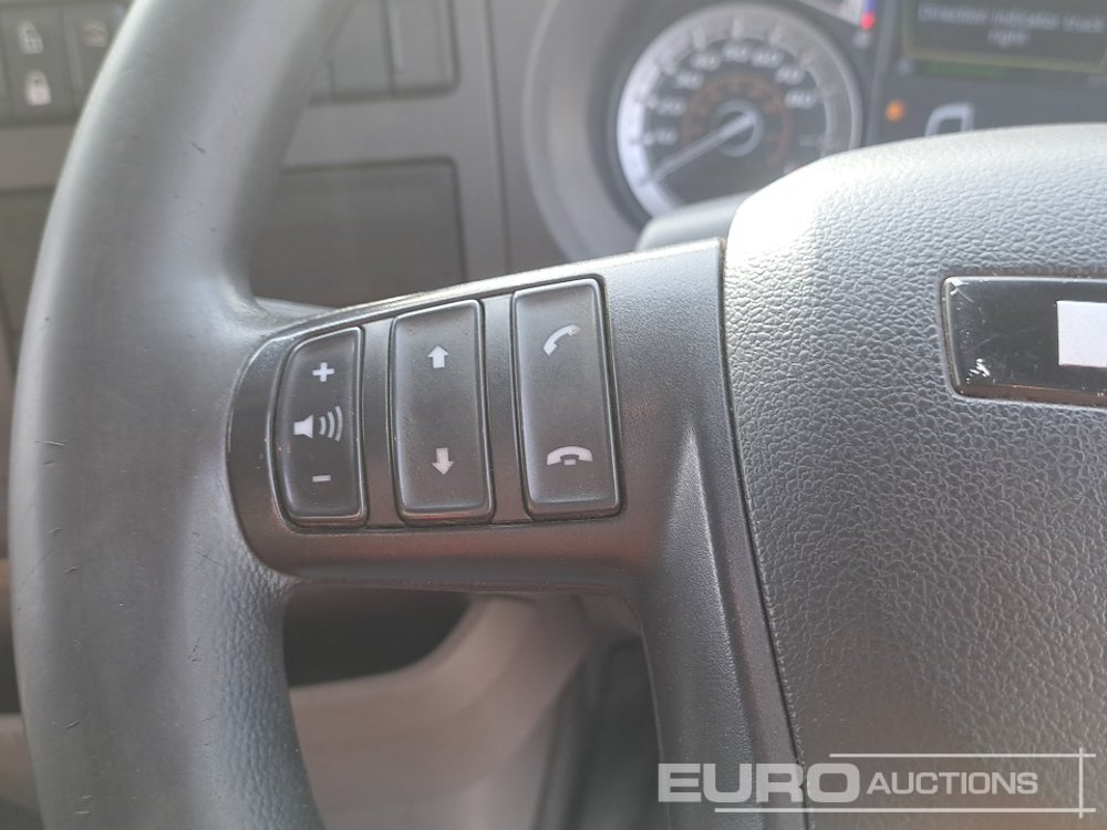 Грузовик с закрытым кузовом 2020 DAF LF180: фото 30