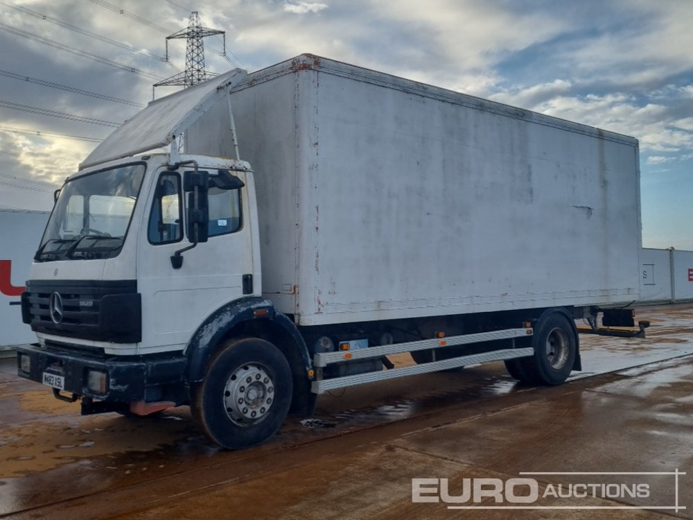 Mercedes 1820 - Грузовик с закрытым кузовом: фото 2 Mercedes 1820 - Грузовик с закрытым кузовом: фото 2