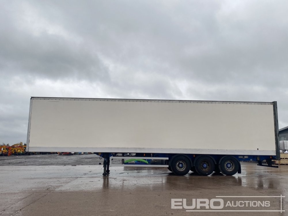 Montracon 45' Tri Axle Box Trailer - Полуприцеп-фургон: фото 2 Montracon 45' Tri Axle Box Trailer - Полуприцеп-фургон: фото 2