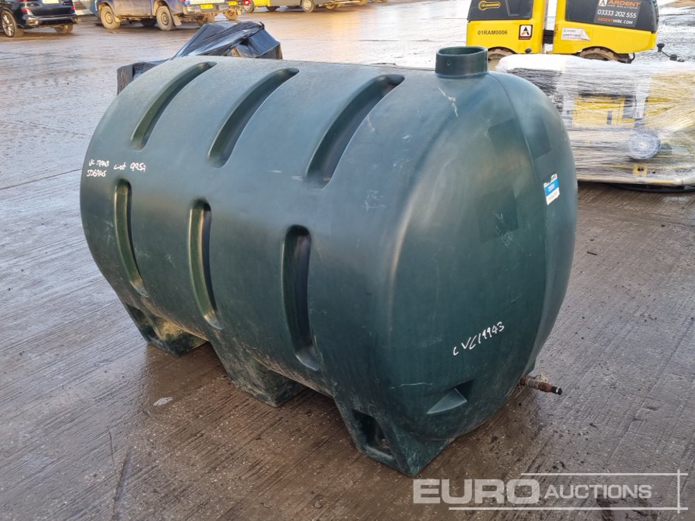 Static Plastic Fuel Bowser - Резервуар для хранения: фото 3 Static Plastic Fuel Bowser - Резервуар для хранения: фото 3