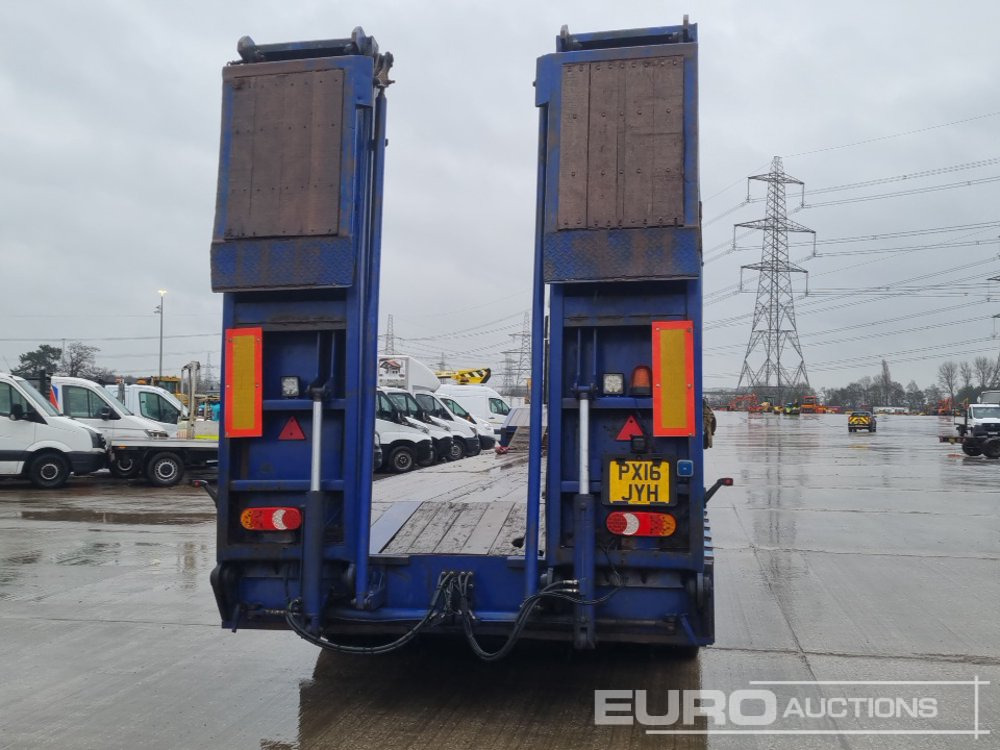 Tirsan Tri Axle Step Frame Low Loader Trailer, Neck Ramps, Out Riggers, Hydraulic Flip Toe Ramps - Низкорамный полуприцеп: фото 4 Tirsan Tri Axle Step Frame Low Loader Trailer, Neck Ramps, Out Riggers, Hydraulic Flip Toe Ramps - Низкорамный полуприцеп: фото 4