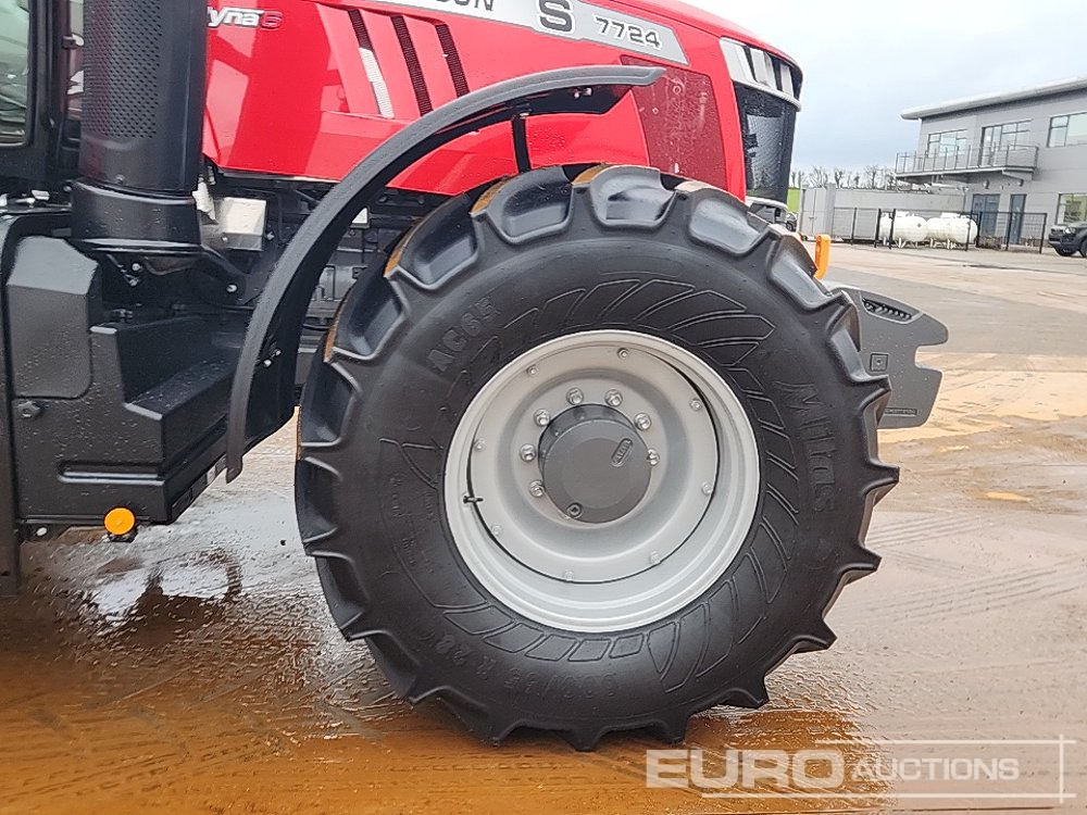 Трактор Unused Massey Ferguson 7724S: фото 12