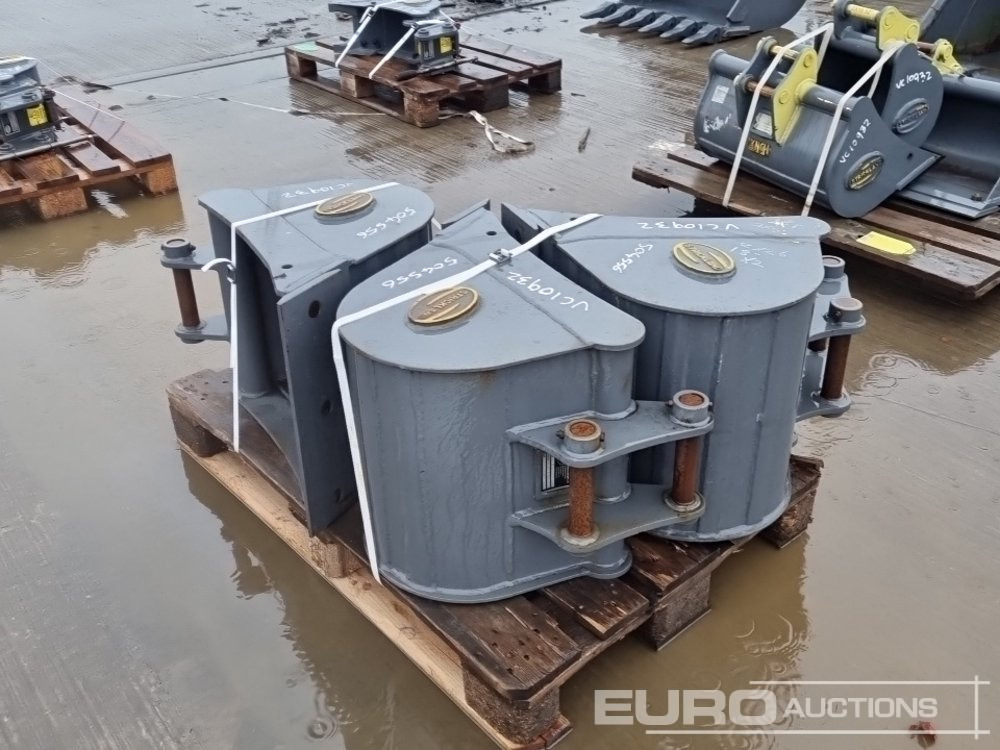 Unused Strickland 18", 18", 18" Digging Bucket 35mm Pin to suit Mini Excavator - Ковш: фото 1 Unused Strickland 18", 18", 18" Digging Bucket 35mm Pin to suit Mini Excavator - Ковш: фото 1