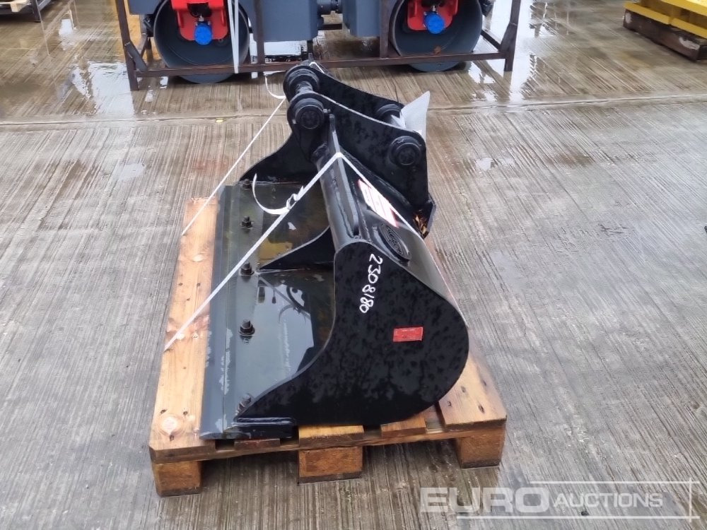 Unused Strickland 48" Ditching Bucket 45mm Pin to suit 4-6 Ton Excavator - Ковш: фото 2 Unused Strickland 48" Ditching Bucket 45mm Pin to suit 4-6 Ton Excavator - Ковш: фото 2
