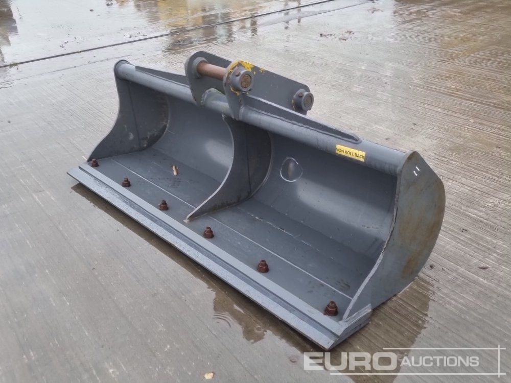 Unused Strickland 60" Ditching Bucket 45mm Pin to suit 4-6 Ton Excavator - Ковш: фото 1 Unused Strickland 60" Ditching Bucket 45mm Pin to suit 4-6 Ton Excavator - Ковш: фото 1