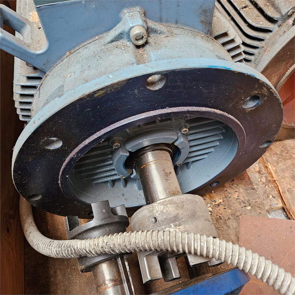 ABB MT80A19F100-2 / M3AA180MLB4 - Станок: фото 5 ABB MT80A19F100-2 / M3AA180MLB4 - Станок: фото 5