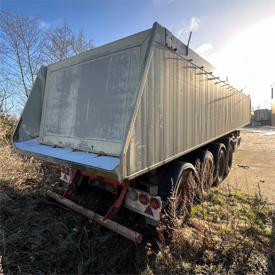 ABC CMT - Самосвальный полуприцеп: фото 4 ABC CMT - Самосвальный полуприцеп: фото 4