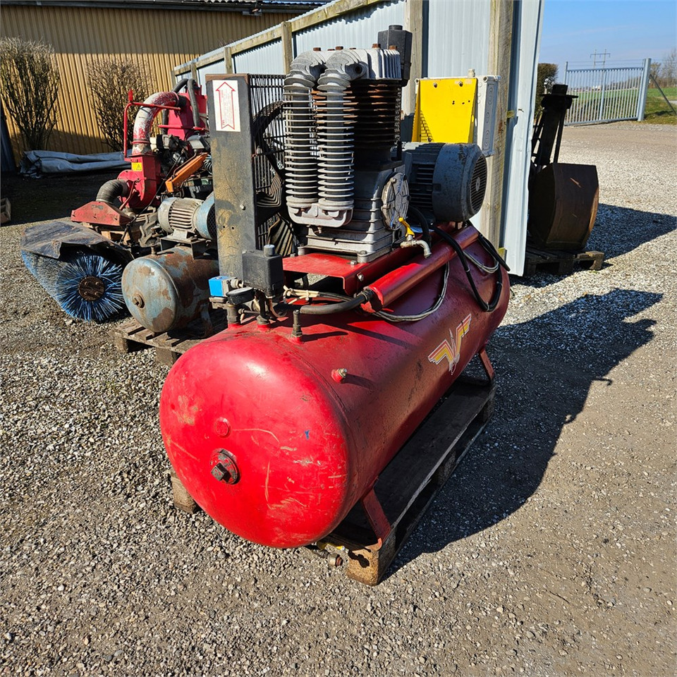 ABC Unknown - Воздушный компрессор: фото 2 ABC Unknown - Воздушный компрессор: фото 2