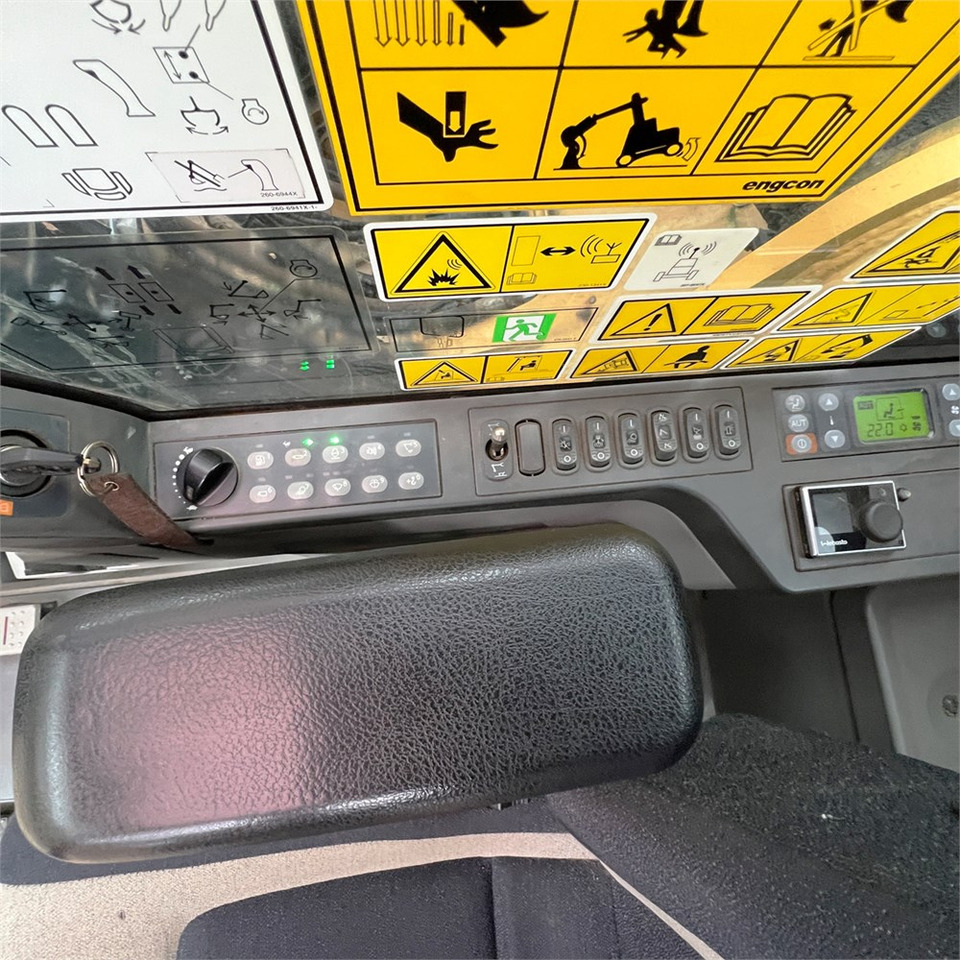 Гусеничный экскаватор Caterpillar 335FL CR: фото 22 Гусеничный экскаватор Caterpillar 335FL CR: фото 22