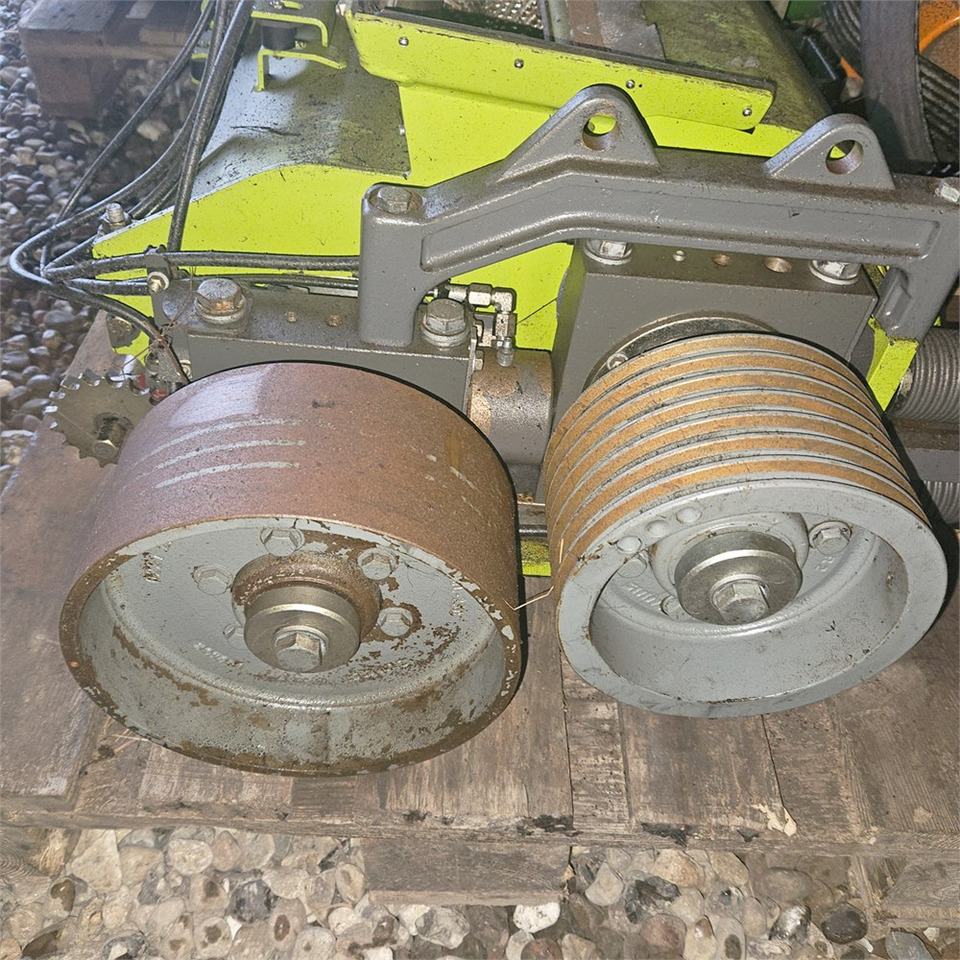 Claas Max Cracker MCC 250 - Кормоуборочный комбайн: фото 3 Claas Max Cracker MCC 250 - Кормоуборочный комбайн: фото 3