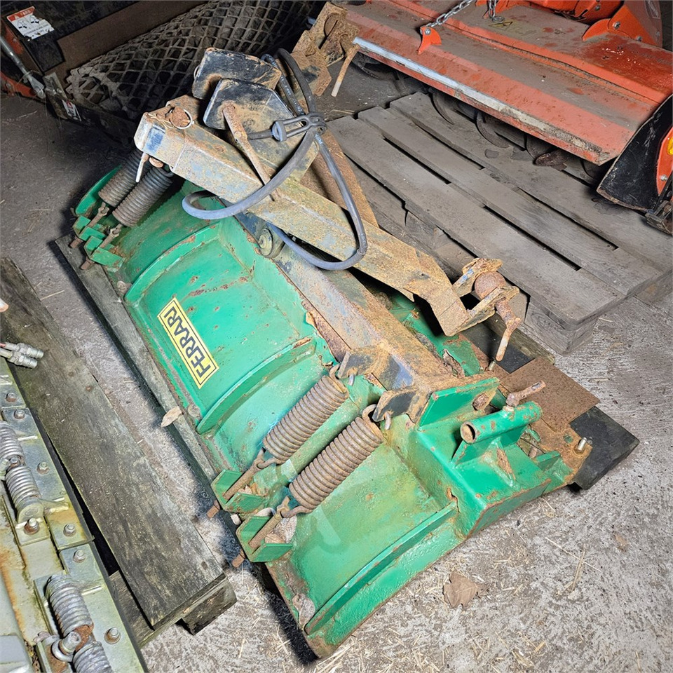 Ferrari FSP 150 - Коммунальный трактор: фото 5 Ferrari FSP 150 - Коммунальный трактор: фото 5