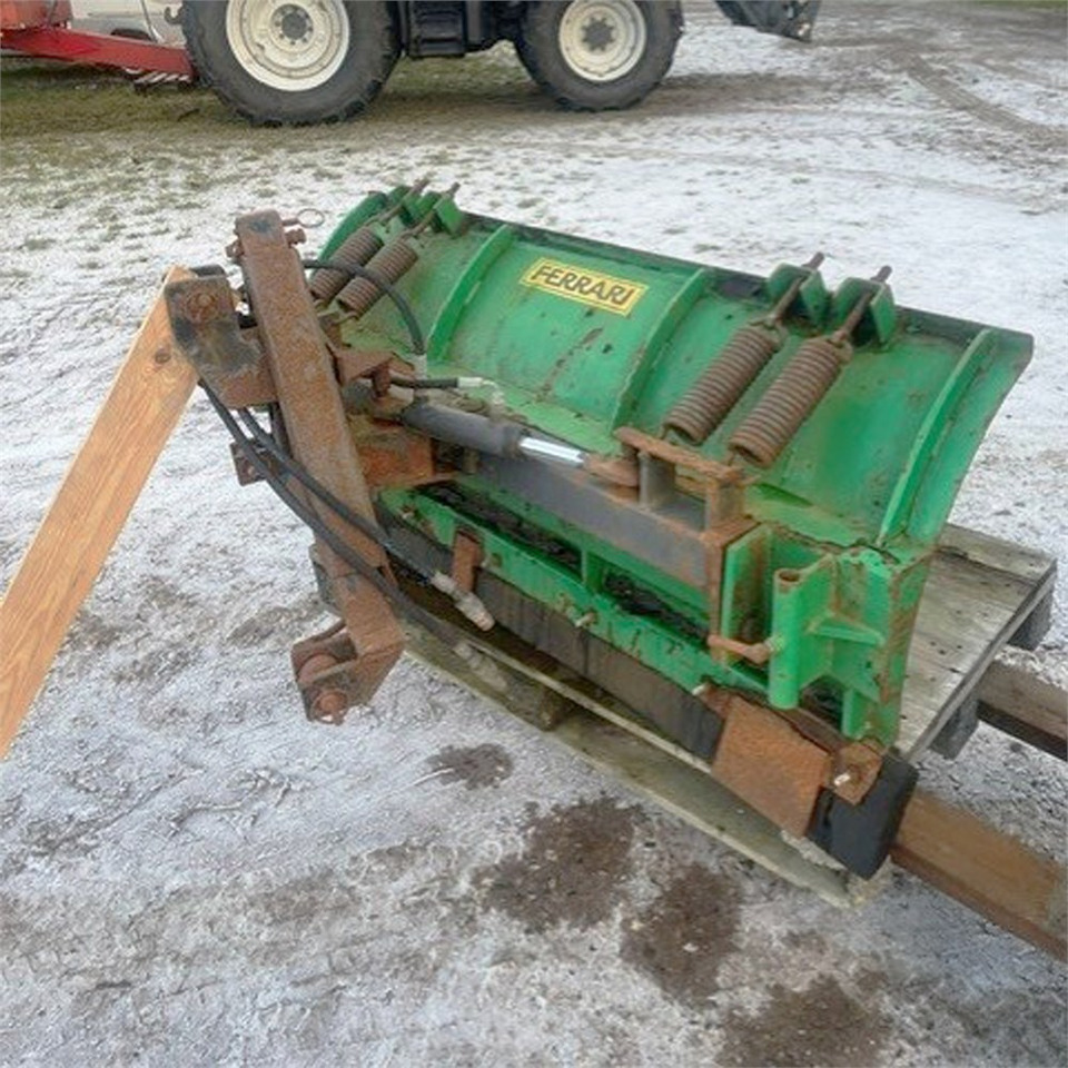 Ferrari FSP 150 - Коммунальный трактор: фото 3 Ferrari FSP 150 - Коммунальный трактор: фото 3