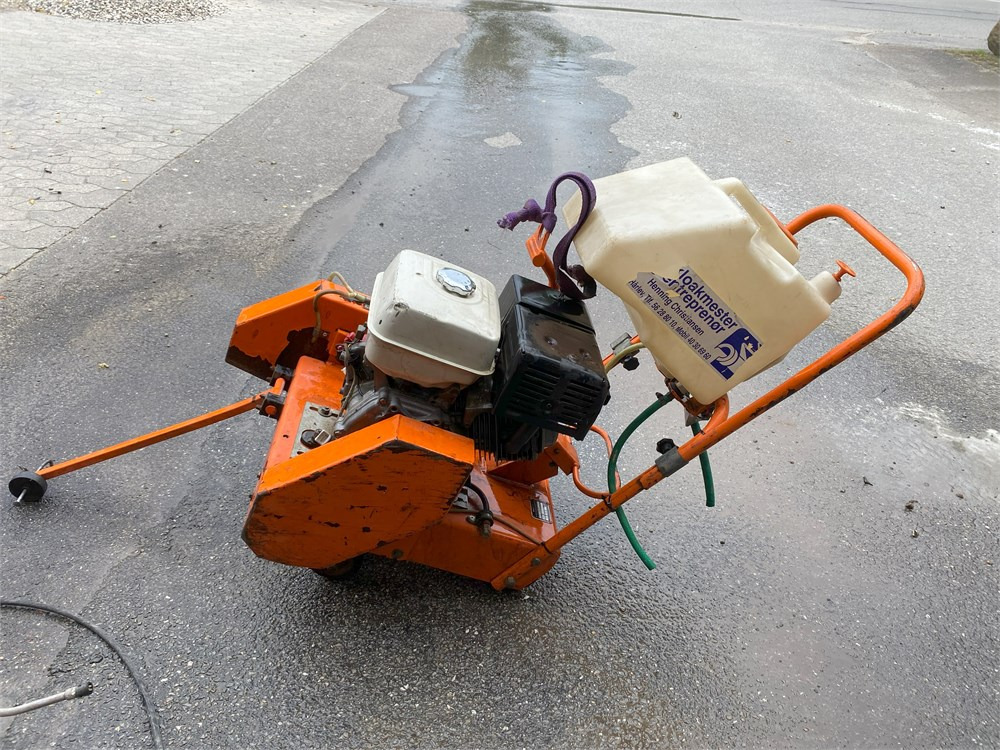 Gölz FS 170 - Асфальтоукладочная техника: фото 1 Gölz FS 170 - Асфальтоукладочная техника: фото 1