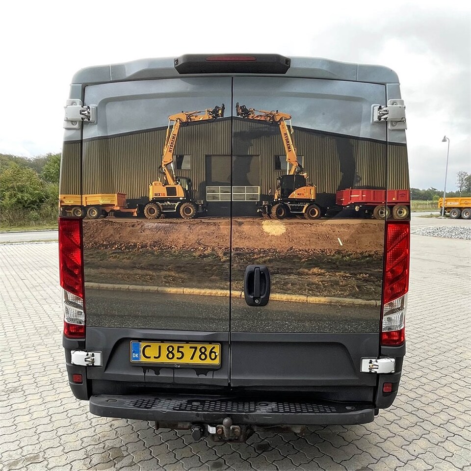 Iveco 35-120 HI Matic - Цельнометаллический фургон: фото 5 Iveco 35-120 HI Matic - Цельнометаллический фургон: фото 5