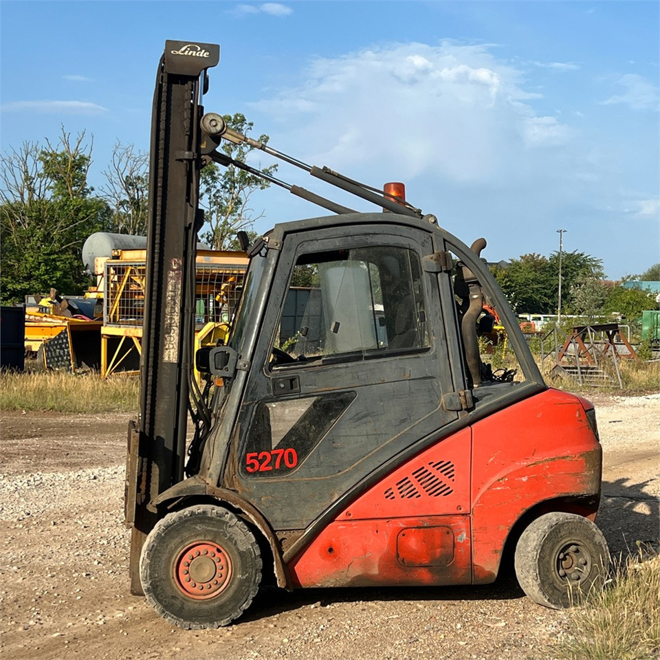 Linde H35D - Вилочный погрузчик: фото 2 Linde H35D - Вилочный погрузчик: фото 2