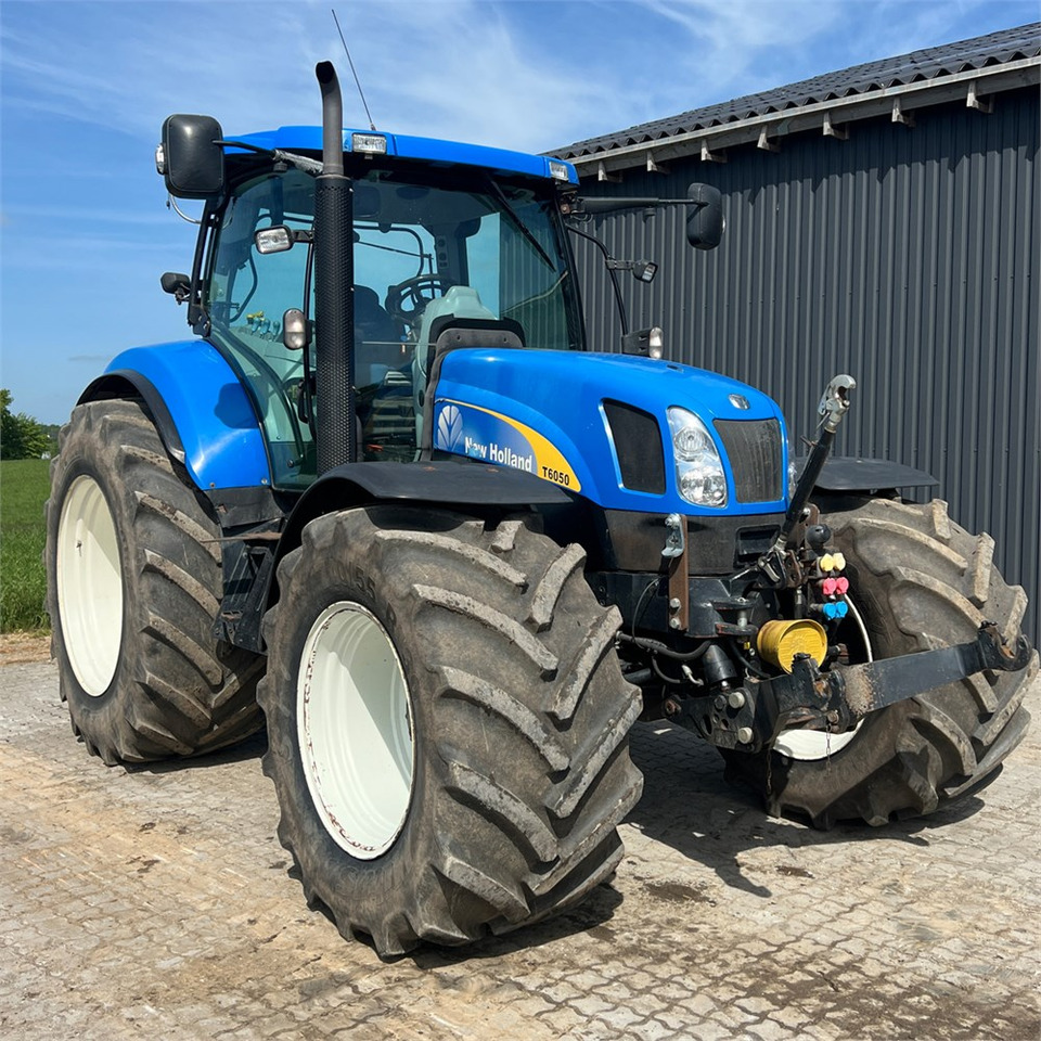 New Holland T6050 - Трактор: фото 1 New Holland T6050 - Трактор: фото 1