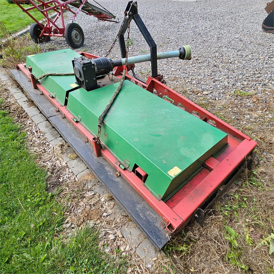 Præstbro LAR-1700 - Техника для сенозаготовки: фото 1 Præstbro LAR-1700 - Техника для сенозаготовки: фото 1