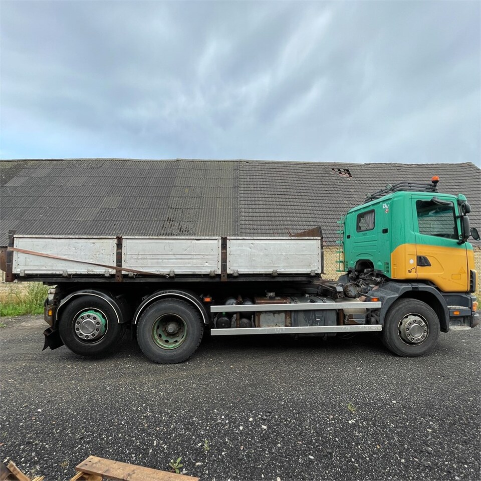 Scania 124G - Грузовик бортовой/ Платформа: фото 3 Scania 124G - Грузовик бортовой/ Платформа: фото 3