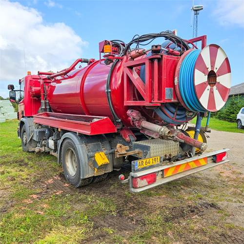 Scania P250 - Ассенизатор: фото 1 Scania P250 - Ассенизатор: фото 1