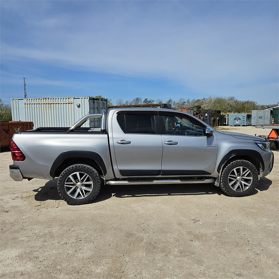 Toyota Hillux - Пикап: фото 2 Toyota Hillux - Пикап: фото 2