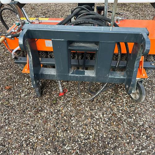 Колёсный погрузчик Tuchel Plus 590 - 150: фото 9