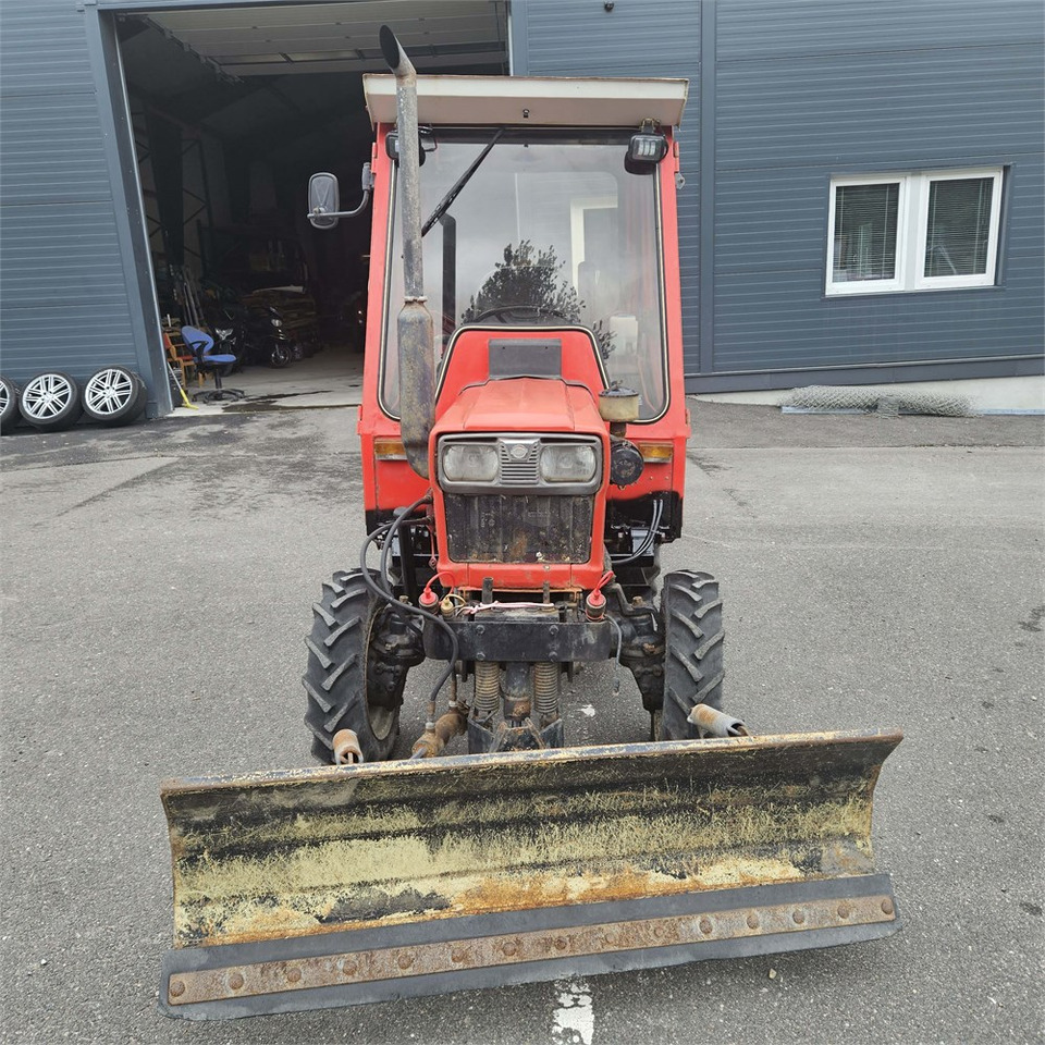 Yanmar 226 D - Коммунальный трактор: фото 5 Yanmar 226 D - Коммунальный трактор: фото 5