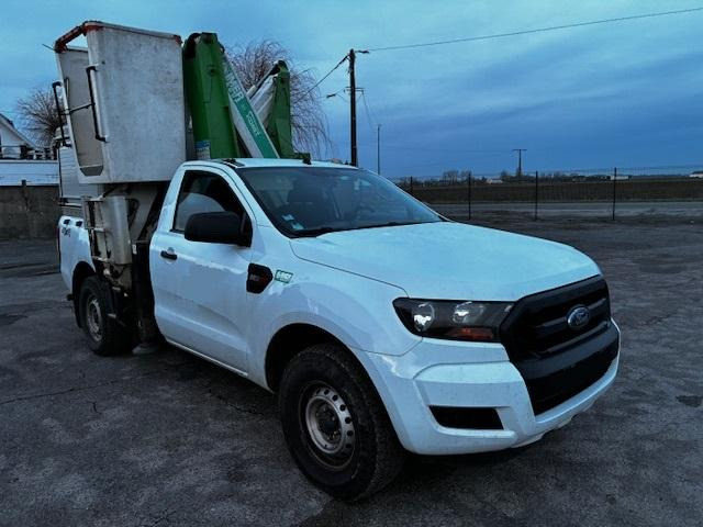 FORD RANGER PICK UP 4*4 - Грузовик с подъемником: фото 4 FORD RANGER PICK UP 4*4 - Грузовик с подъемником: фото 4