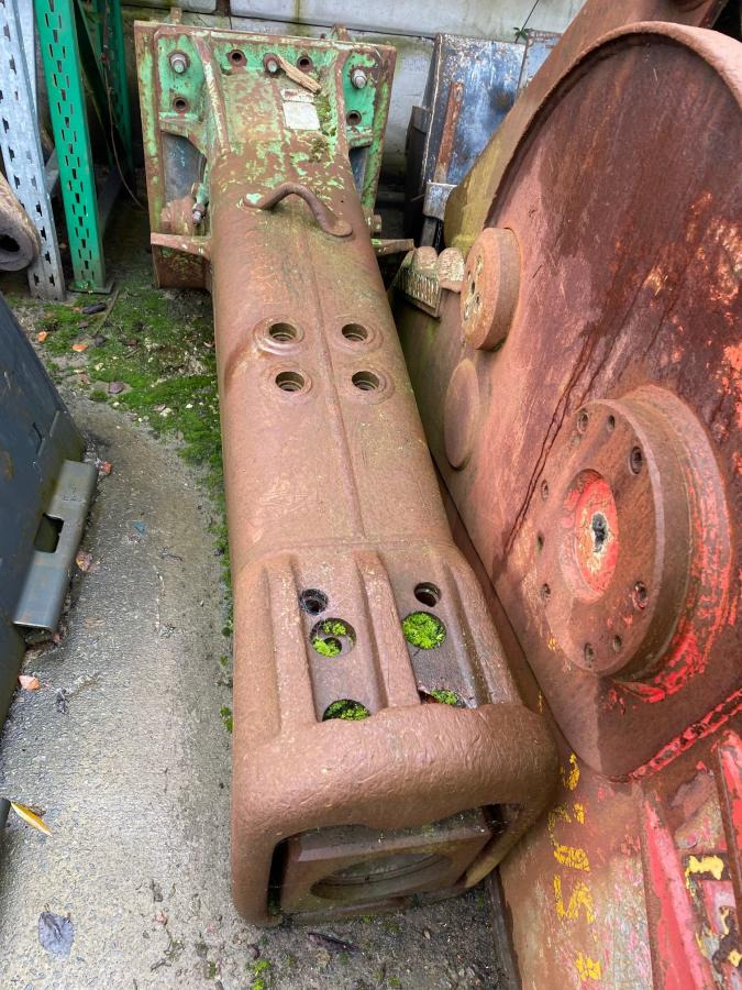 MONTABERT BRISE ROCHE BRV 45 - Гидромолот: фото 1 MONTABERT BRISE ROCHE BRV 45 - Гидромолот: фото 1