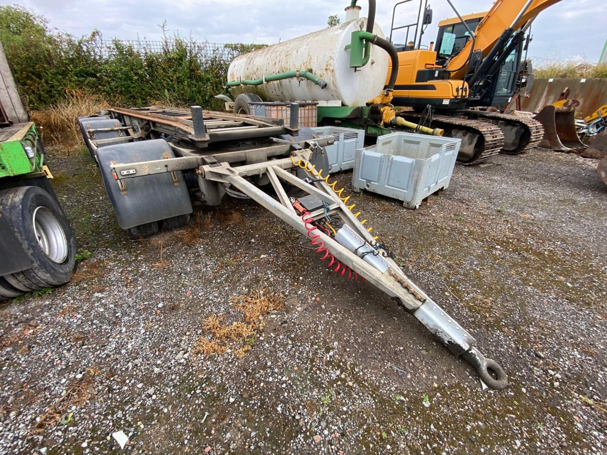 Samro 3 ESSIEUX - Прицеп-контейнеровоз/ Сменный кузов: фото 1 Samro 3 ESSIEUX - Прицеп-контейнеровоз/ Сменный кузов: фото 1