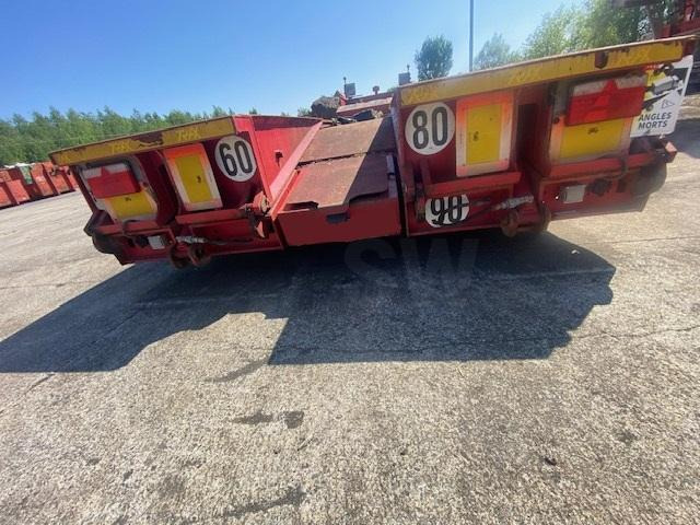 Trax 3 ESSIEUX - Низкорамный полуприцеп: фото 5 Trax 3 ESSIEUX - Низкорамный полуприцеп: фото 5