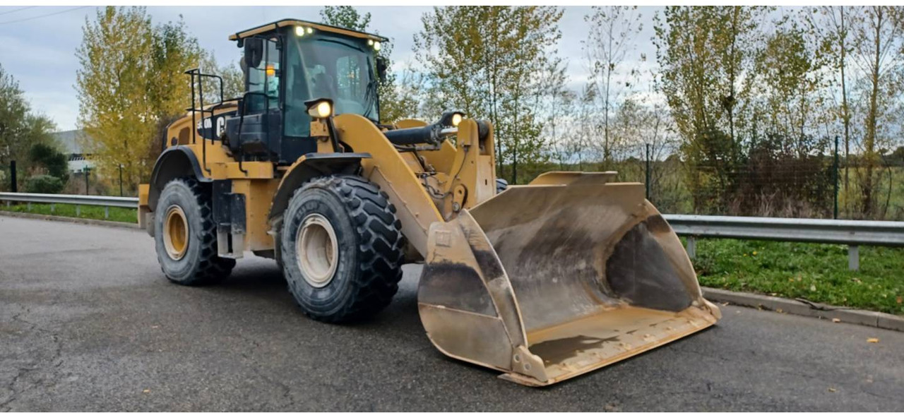 CAT 950M - Колёсный погрузчик: фото 2 CAT 950M - Колёсный погрузчик: фото 2