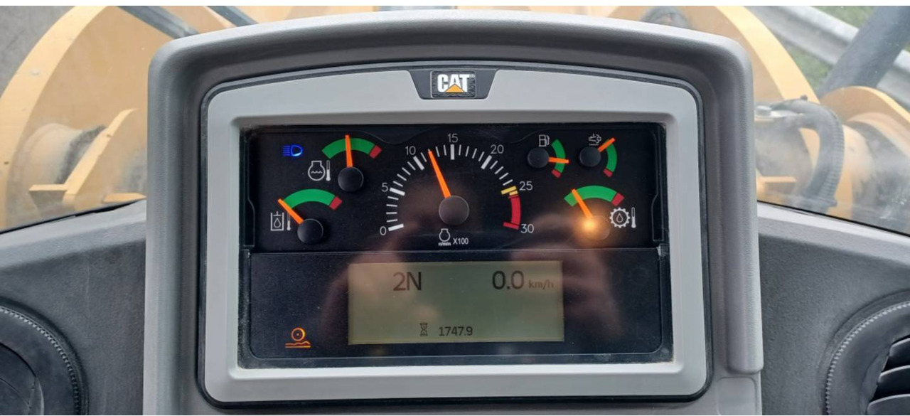 CAT 950M - Колёсный погрузчик: фото 5 CAT 950M - Колёсный погрузчик: фото 5