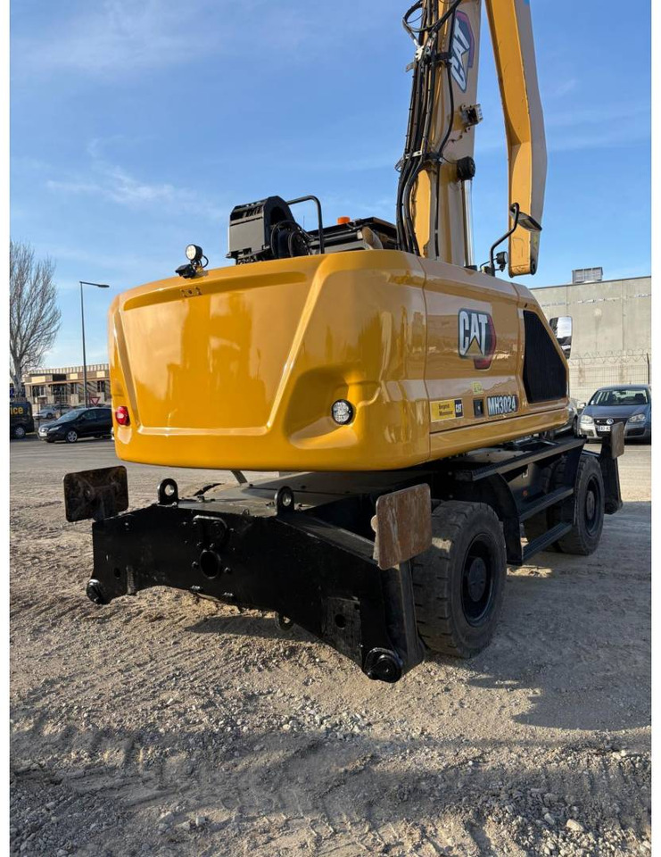 CAT MH3024 - Колёсный экскаватор: фото 3 CAT MH3024 - Колёсный экскаватор: фото 3