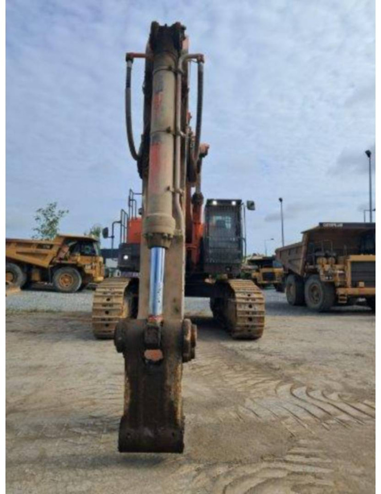 Гусеничный экскаватор HITACHI ZX 670 45: фото 25