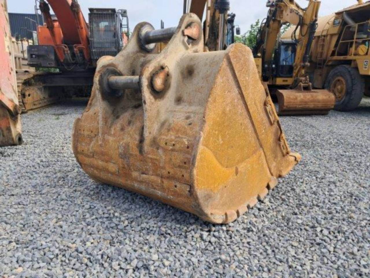 Гусеничный экскаватор HITACHI ZX 670 45: фото 21